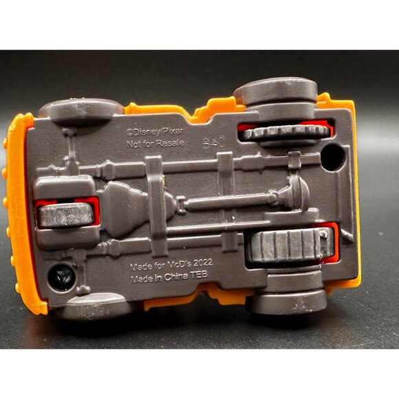 Disney Pixar Cars On the Road Tow Mater Toy Truck Figure McDonald’s Kids Meal - Picture 8 of 15